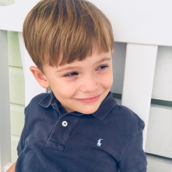 Meet your Posher, Julie - Picture 3 of 5